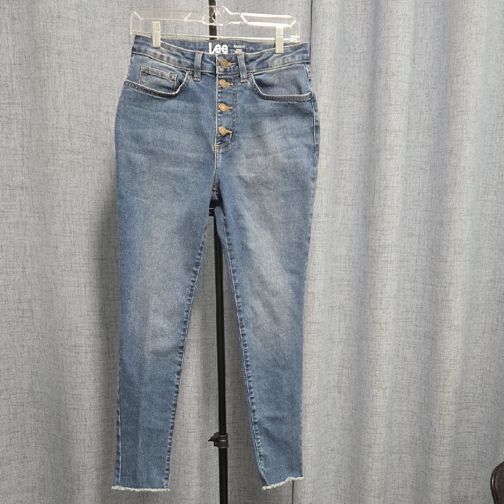 Lee Women's High Rise Button-Fly Blue Jeans Size 8‎